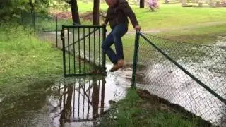 Supermann Dennis F&auml;llt in pf&uuml;tze