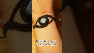 Beauty of the Moonstone Combined with a Refined Technique