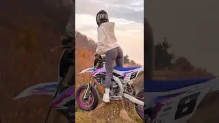 Questa ragazza mi ruba la moto e io.. #yamaha#450