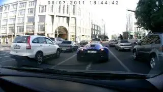 DVR-027 GS: тест-драйв суперкара Marussia B2 в центре Москвы