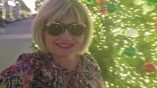 Worth ave Holidays Queen of fashion Palm Beach Valentina and Irina 5613359459