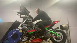 Aprili V4 RSV4 RF Quickshifter and Autoblipper testing