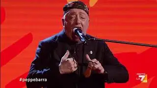 Peppe Barra a Propaganda Live: 'Guerra Tammurriata Nera'