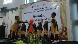 Penampilan Kelas Awal 3A dan 3B Parade Tasmi' Kuttab Al Fatih Jombang