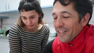 broma a mis papás de que me llevé hasta el recreo