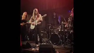 Devil on my mind - Ian Andrews & The Free Electric Band