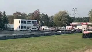 5 speed Mustang vs Camaro Drag Race