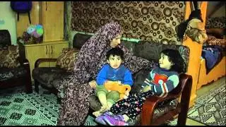 الخليل : عائلة  تعيش في غرفة واحدة تشاركها فيها  الفئران والأفاعي