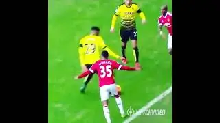 Etiene Capoue scoop turn