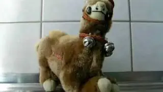 Tunisian stuffed toy camel - YouTube.mp4