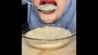 ASMR RAW RICE EATING || RAW BASMATI RICE || MAKAN BERAS MENTAH PAKE CENTONG #shorts