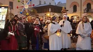 #Krakowski Poch&oacute;d koledniczy 2025#Krakow Carol Parade2025#Parada kolęd#JRworld#Colorful Carol Parade