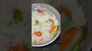 Oil rice and vegetable green sauce #food #howtomakewhitesaucepasta #foodie #meal