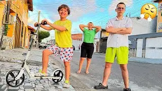 DEI UM BRINQUEDO PARA O GABRIEL E O IGOR FICOU COM CI&Uacute;MES!