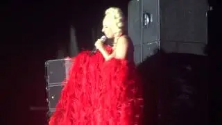 Lady Gaga - Lush life (live in Ghent)