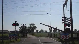 Spoorwegovergang Punthorst // Dutch Railroad Crossing