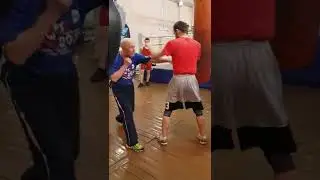 Удары навстречу от которых нет защиты. #боксерскийклуб #бокс #мастеркласс #селезнев