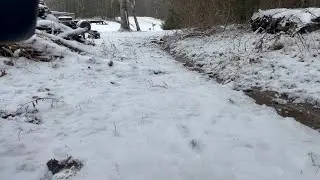 RC Bronco right in the snow 