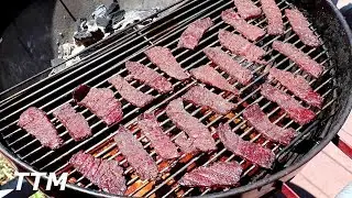 How to Make Beef Jerky on the Weber Kettle~Easy Cooking
