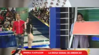 Daniel Sarcos huyendole a Diosa Canales