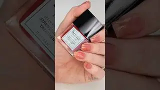 🍓 Strawberry Rhubarb by @butterlondon 🍓 #nailpolishswatch #nails #nailpolish #swatches