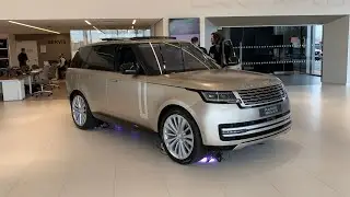 Range Rover 2022 presentation at Auto Benussi