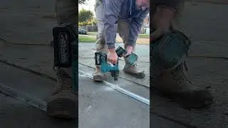 Makita HR010G Compact Rotary Hammer & blower #makita #tools #tradie