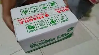 Persiapan 1 Karton 24 Botol ProVena Sebelum Dikirim ke Jawa Barat di Produsen Tempat Produksi Herbal