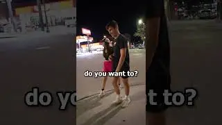 Она получила номер случайного парня!
