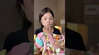 @Lush Gleam 🍬✨ #swedishcandy #candy #asmr #mukbang #eating