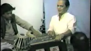 Sudhir Phadke   Hindi Bhajan in Raga Bhairavi
