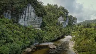 4k river sounds panning scene