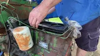 John Deere 2010 Diesel #65915 - cylinder bank liner install