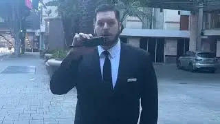 Lunatic comes up aggressive almost attacks me don&rsquo;t film me security arrive 1st amendment audit !!!