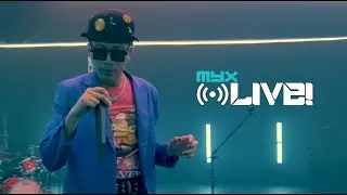 Dilaw performs 