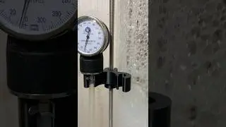 Держатель можно найти на авито. Ссылка в закрепленном комментарии. На заднем фоне идет КССирование.