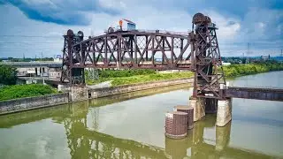 Louisville Railfanning: A vertical lift bridge in action and drone video of two century old bridges