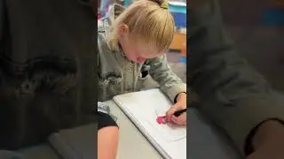 Clara loves to draw, everywhere, anytime | Clara Woods