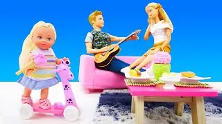 Vamos passar um dia na casa das bonecas! Novelinhas infantis para princesas