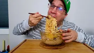 ASMR &bull; Animal &bull; Style &bull; Buldak &bull; Noodles &bull; Mukbang &bull; Feast /Seanusca Food ( little slurping sounds)