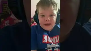 Rickrolling a hacker be like (mixed it up a little bit on accident)￼