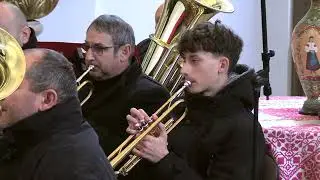 Csendes éj   -- Előadja a Mezőbergenyei fúvószenekar. Vezényel: Sebastian Cazan