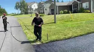 Professional Asphalt Spray Sealing: 