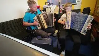 TOMAŽ KASTELIC - šola harmonike