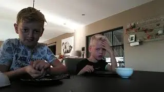 Groot snoep VS Klein snoep challange.