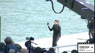 Eva Longoria rehearsal fashion show l 'or&eacute;al Paris