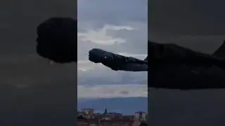 United Kingdom - Royal Air Force Boeing C17A Globemaster III / Take Off from Naples Capodichino
