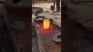 Forging rectangular iron blocks into discus-Modern Forming Technology, Hot forging process #forgings