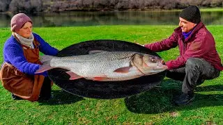 Pescado Gigante Relleno Horneado Enterrado en la Tierra
