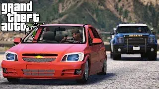 GTA 5 : FUGA ÉPICA DA POLICIA COM O CHEVROLET CELTA : GTA 5 MODS